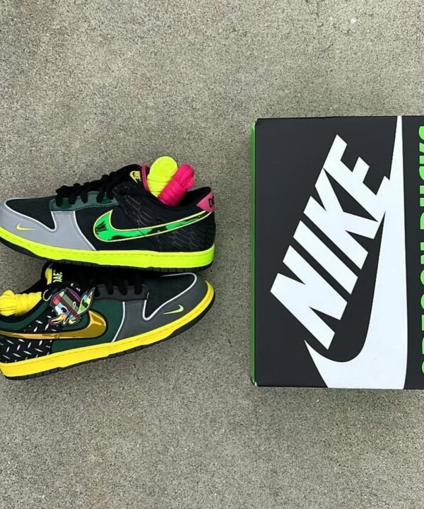 NK SB DUNK LOW WHAT THE DUNK UNIVERSITY OF OREGON [BLACK / YELLOW/ GREEN] 0309025