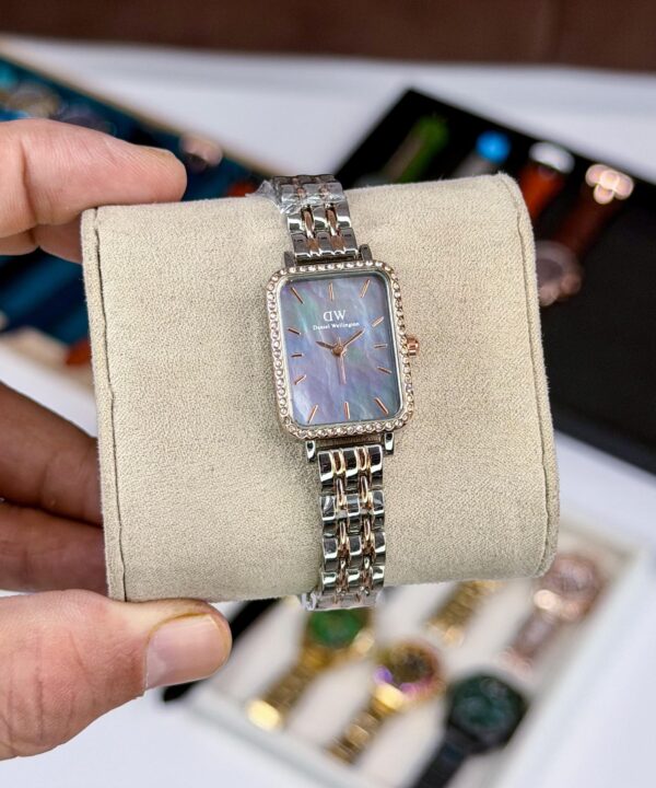 DW LADIES MARBLE FINISH DIAL WITH BUTTERFLY LOCK